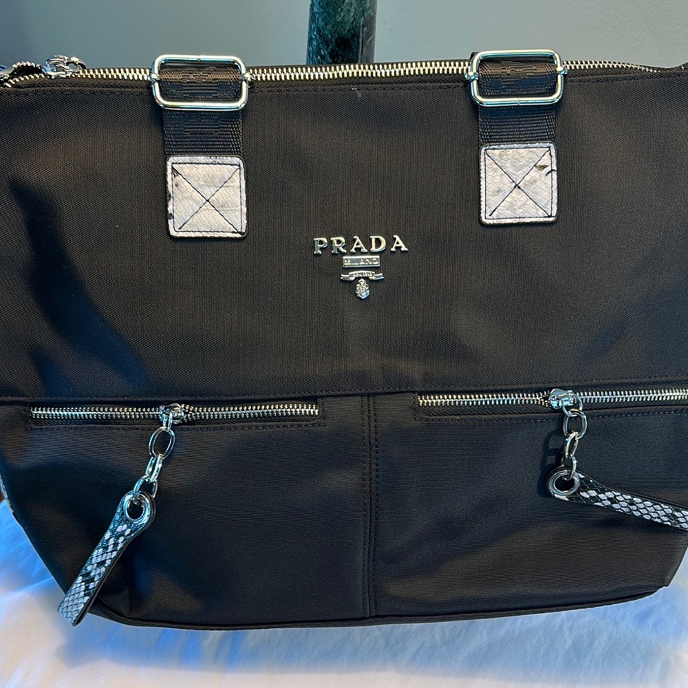 PBlack Shoulder Bag